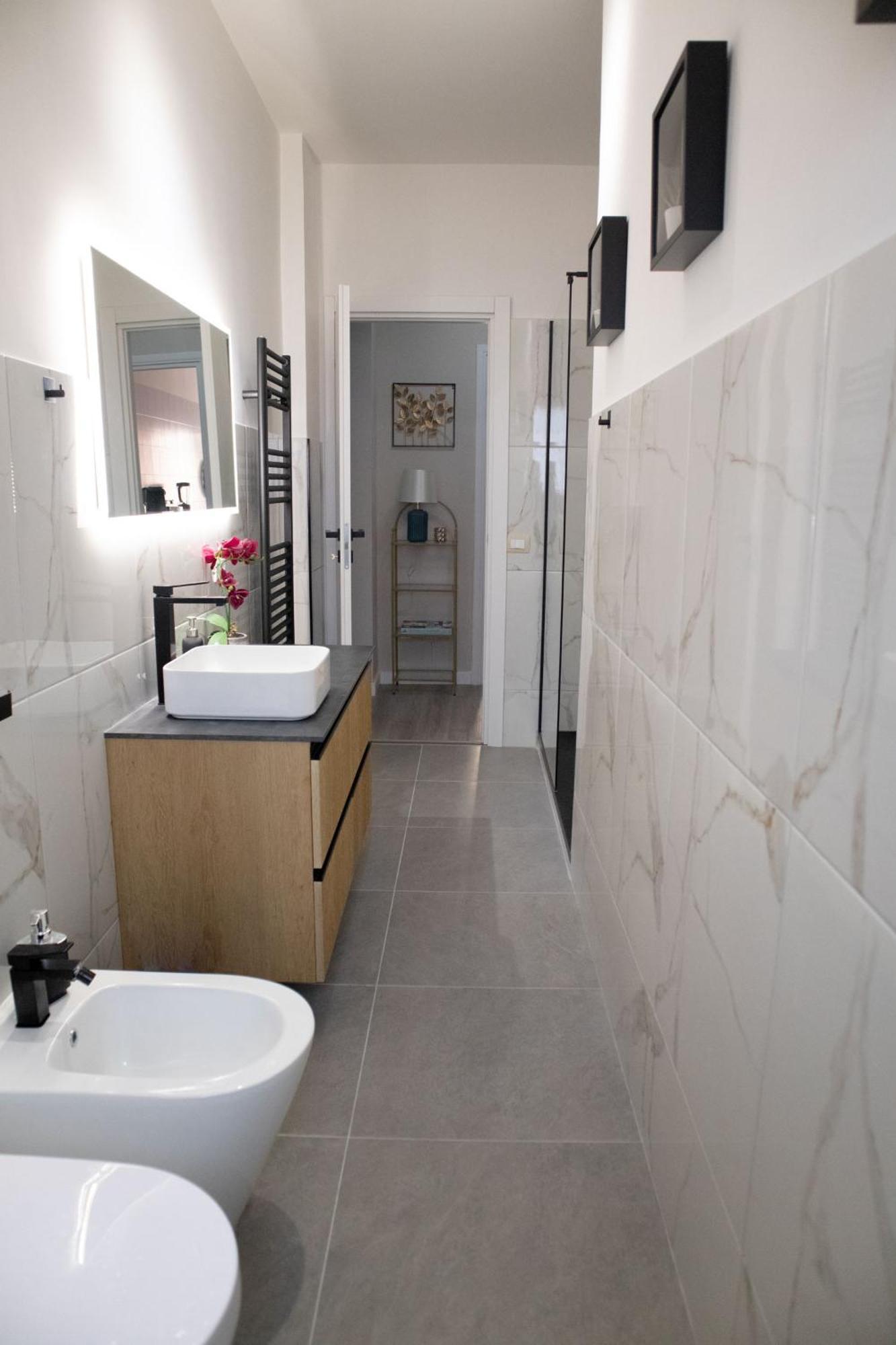 Sara'S Home - Modern Apartment Near Metro, Perfect For Families And Groups In Roma Dış mekan fotoğraf